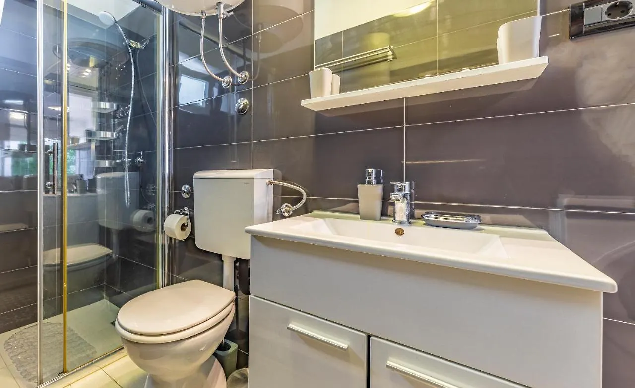 Apartment Mar