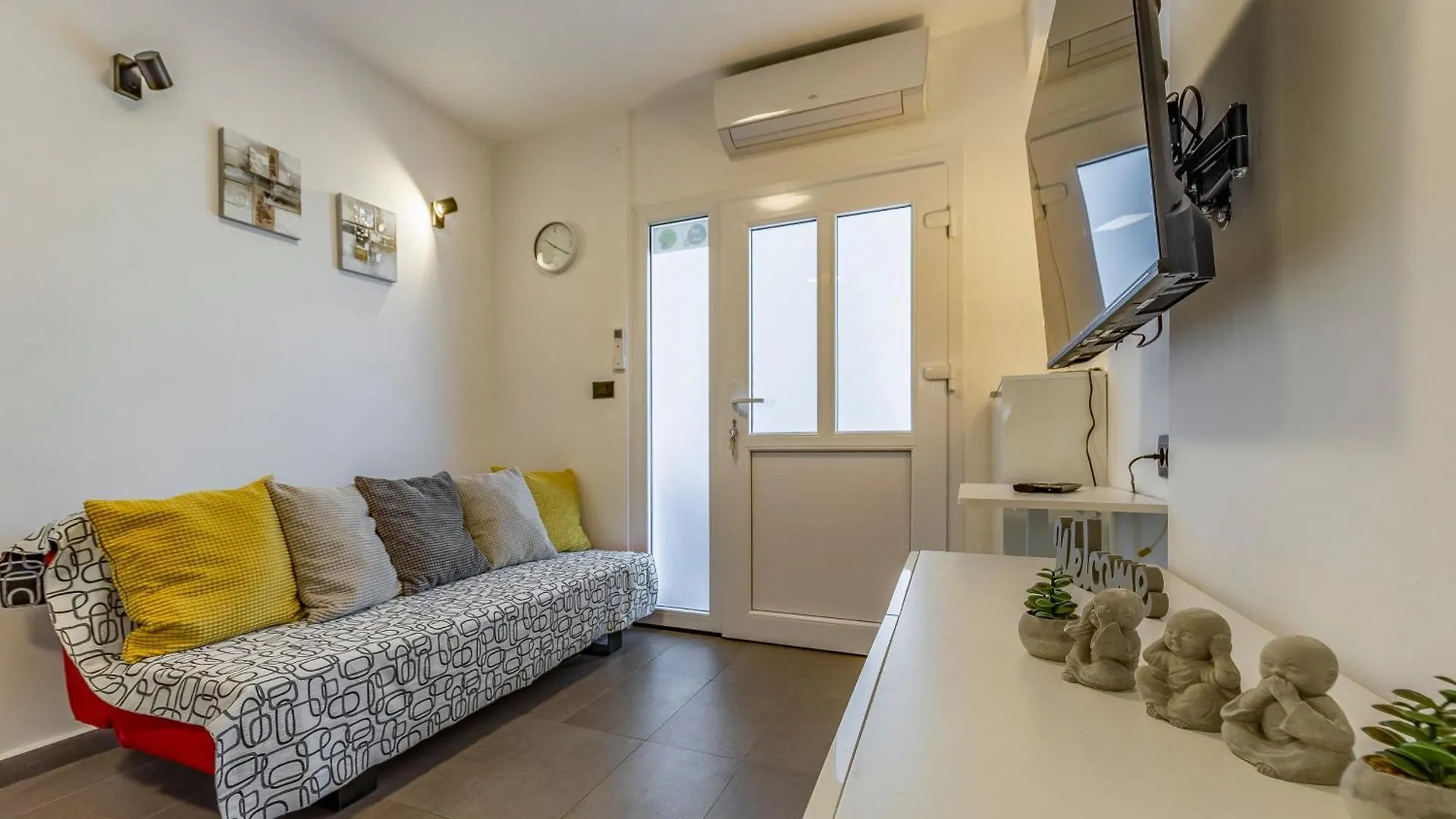 Apartment Mar