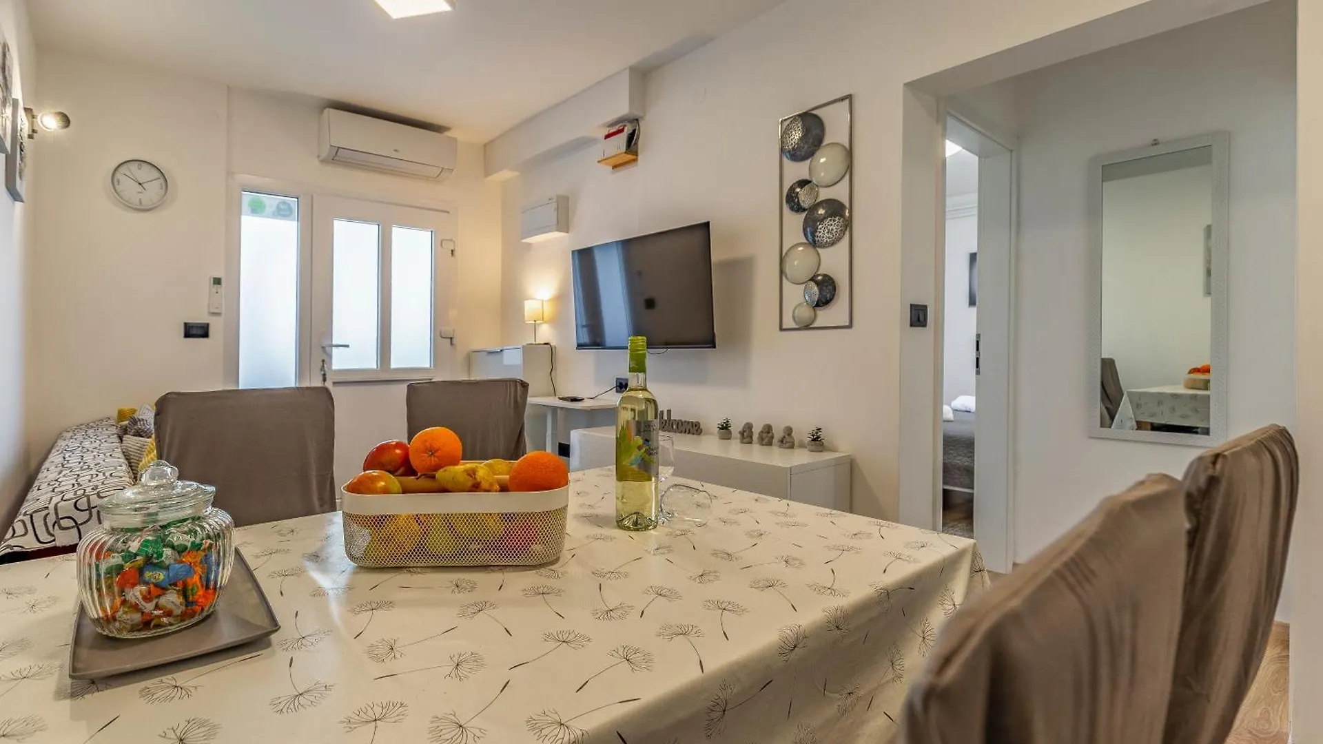 Apartment Mar